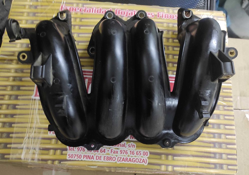 Впускний Колектор 1.6 BFQ, AVU