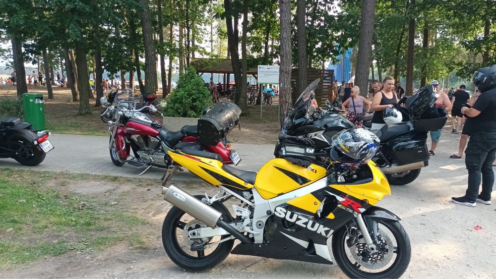 Suzuki GSX-R 600 K1