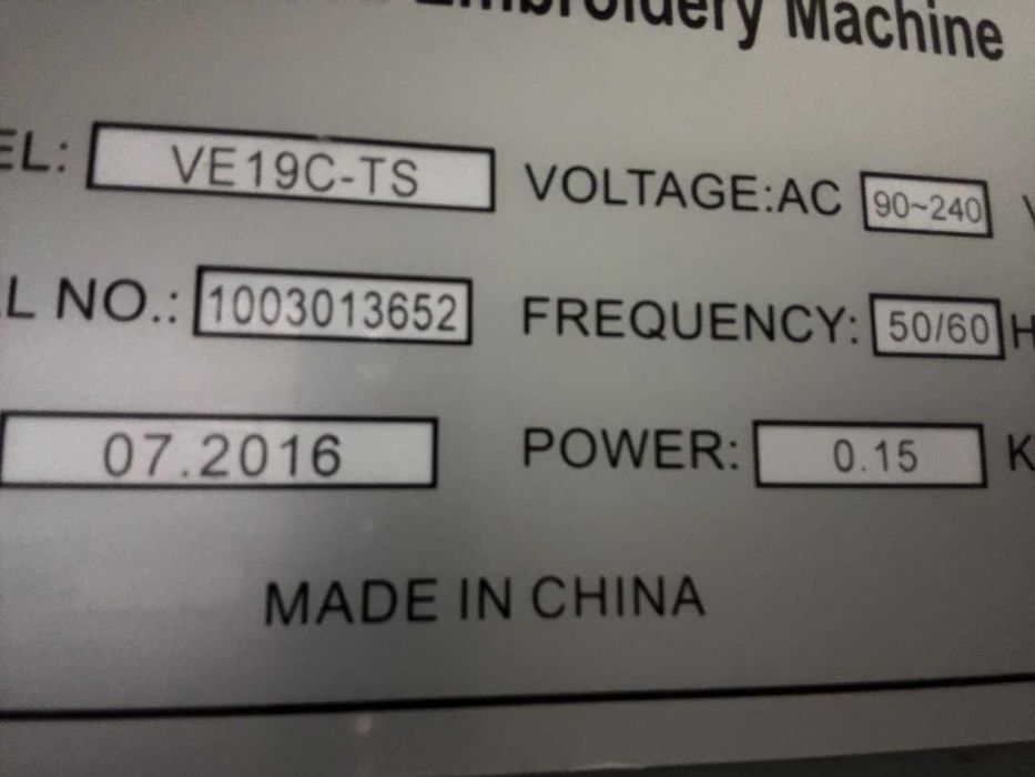 Вышивальна машина Velles VE19C-TS ідеальний стан