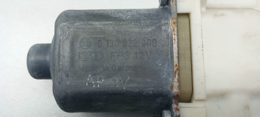 Motor vidro frente esquerdo PEUGEOT 407 (6D_)