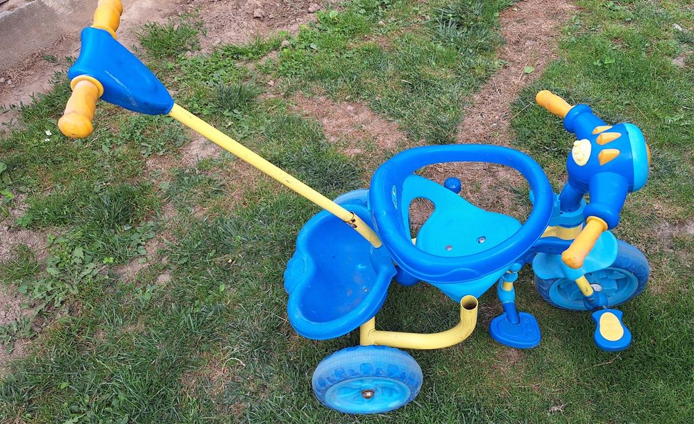 Велосипед з батьківською ручкою