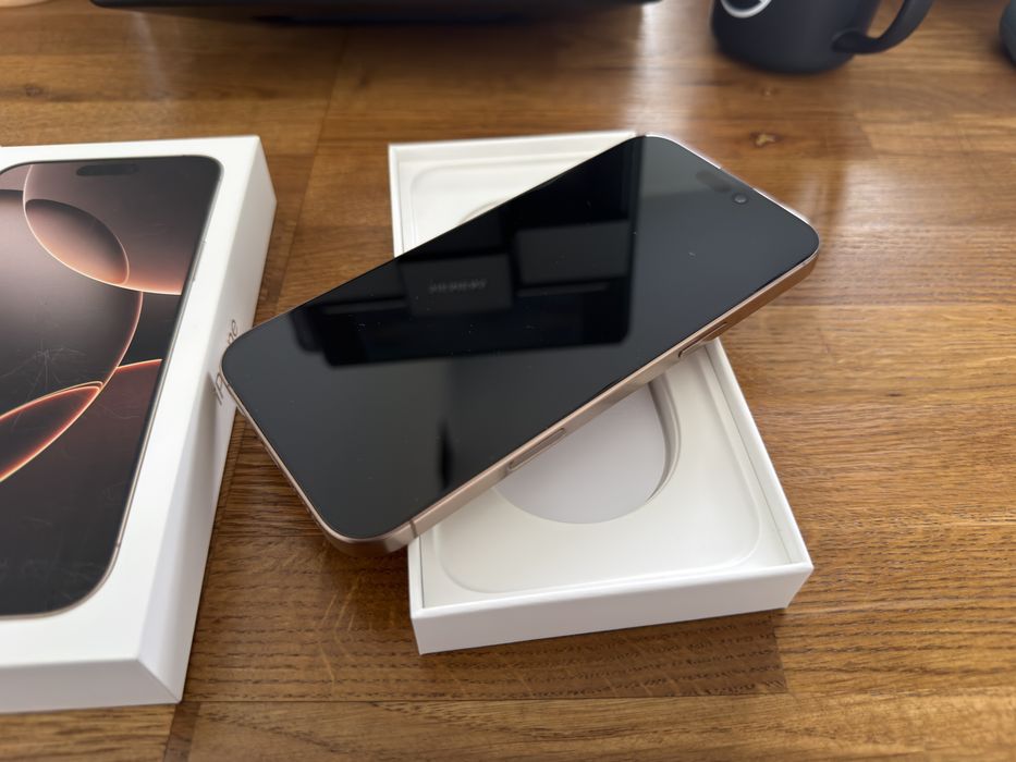 iPhone 16 pro max 256GB DESERT TITANIUM