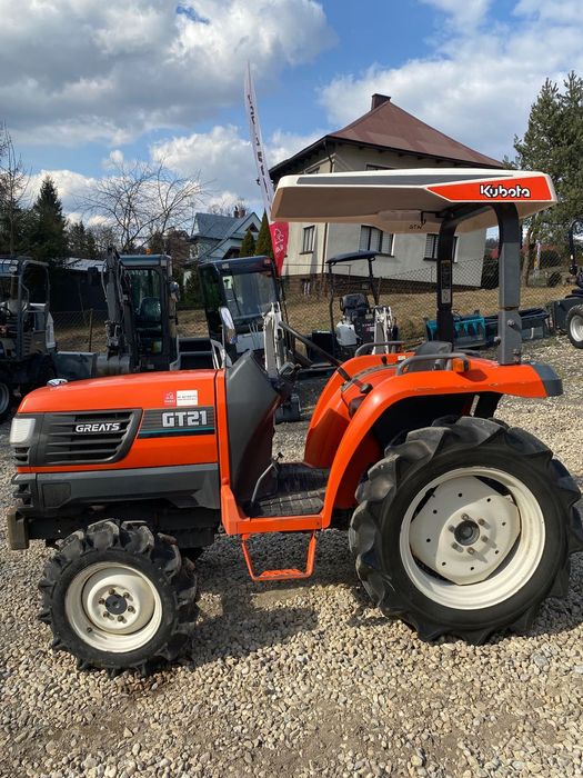 Kubota GT 21 Mini Traktor KUBOTA 4x4  Mini Traktor Kubota GT 21 4x4 21 KM