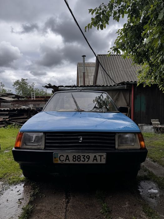 машина Таврія ЗАЗ