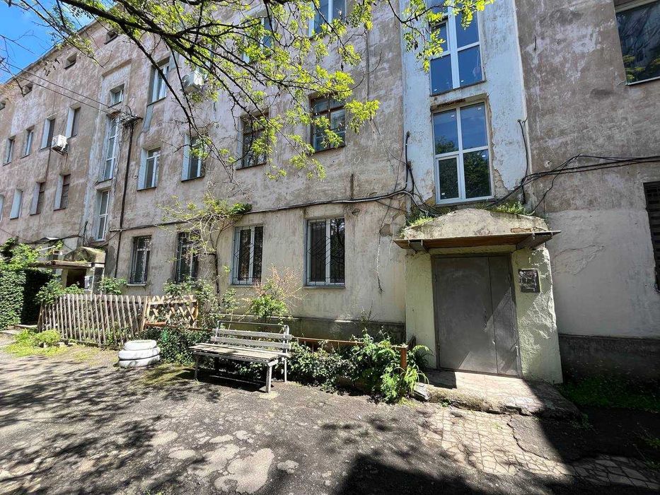 Продам 2 к/к в одному з кращих районів міста, яхт-клуб