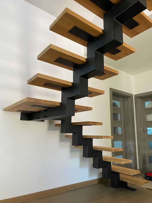 Schody metalowe loft stopnie dębowe