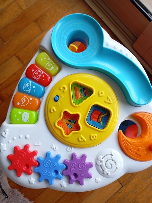 Mesa de piano de bebé