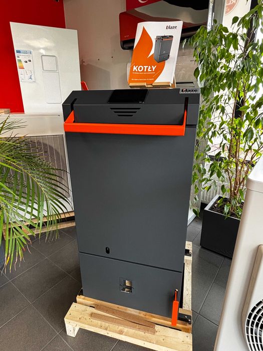Kocioł na drewno lub pellet+drewno. Blaze Harmony, Defro. Dobór-Montaż
