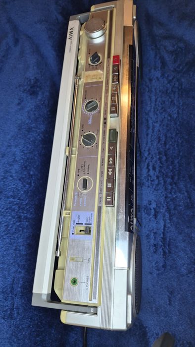 Колекційна  Aiwa CS-W220