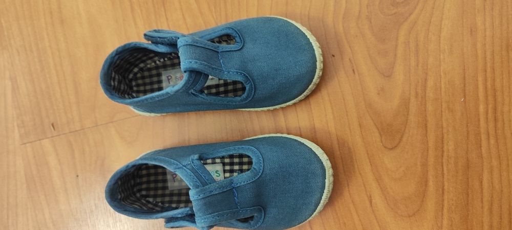 Sandálias número 22 Pisamonas