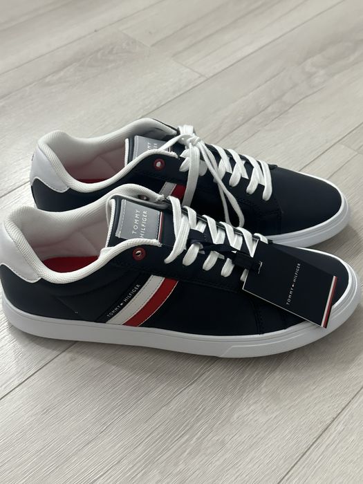 Шкіряні кросівкі Tommy Hilfiger 42 розмір (28см)