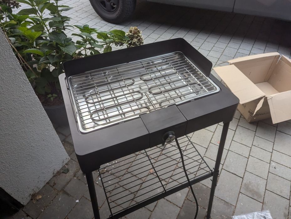 Grill elektryczny z rusztem De Longhi