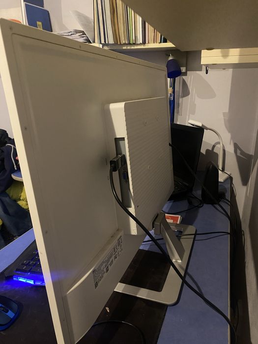 Монітор DELL  D3218HN 32 дюйма