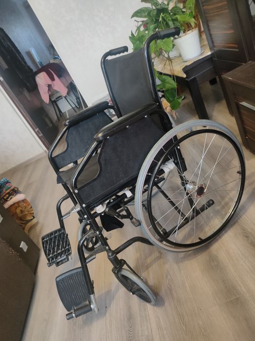 Коляска инвалидная