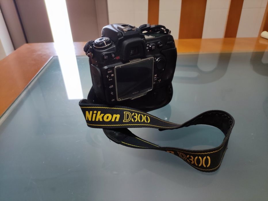 Nikon D300 para peças