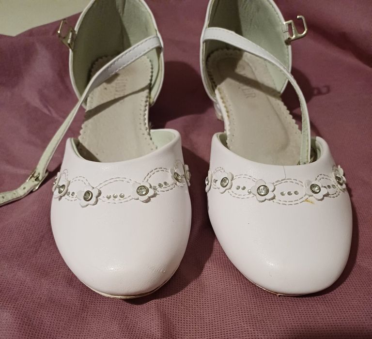 Buty komunijne 35