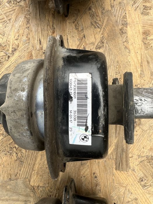 Продам подушку двигуна бмв х5 Е70 3.0 дізель