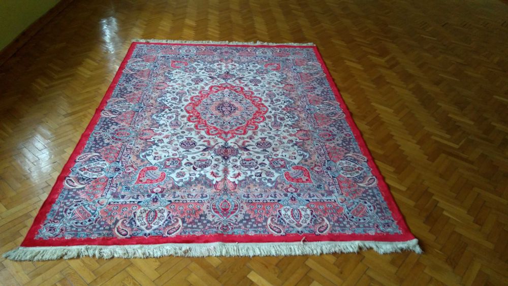Dywan jedwabny  stylowy Iran wym.  ok. 3, 5x 2,2 m.