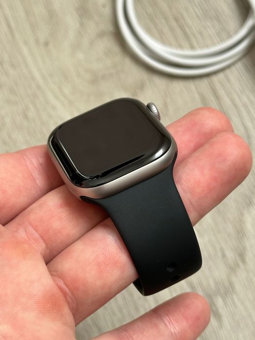 Apple Watch 11 42mm space grey майже новий