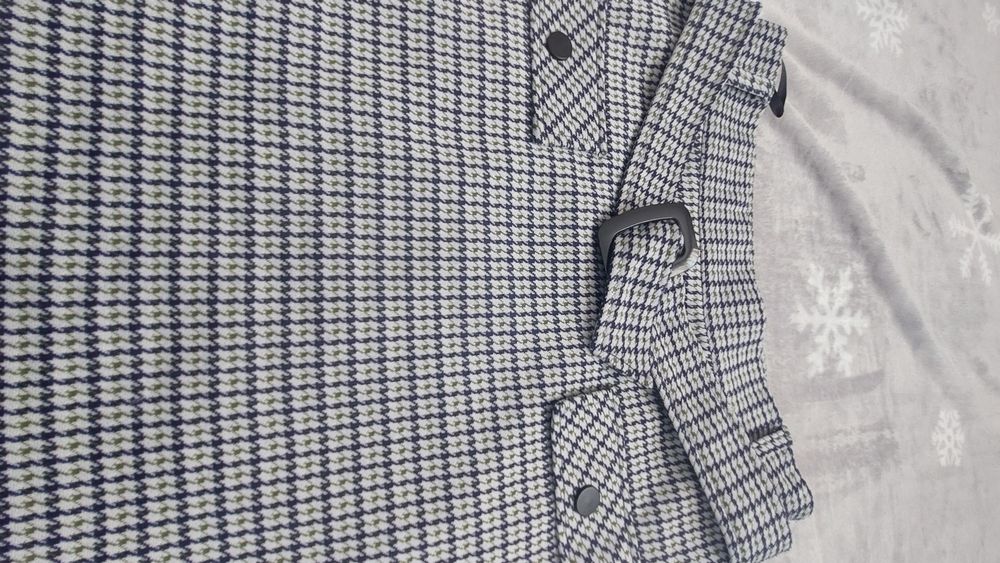 Продам спідничку. Розмір 38