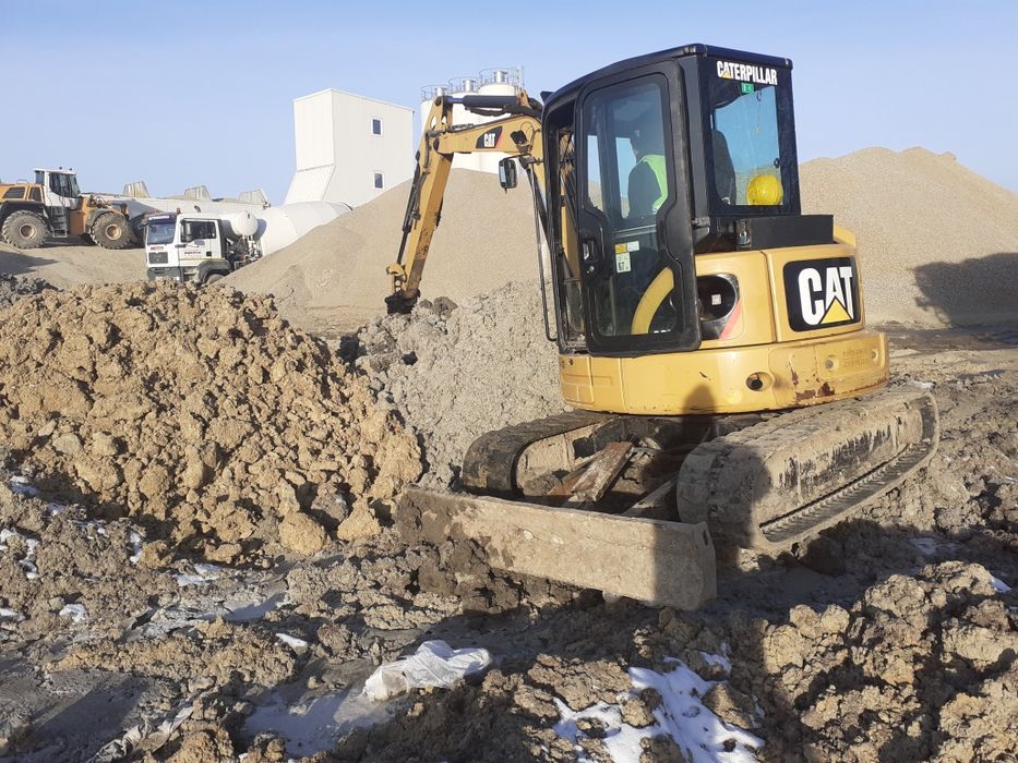 Usługi koparka/Roboty Ziemne Drogowe,Fundamenty,Wykopy,Wyburzenia,Bru