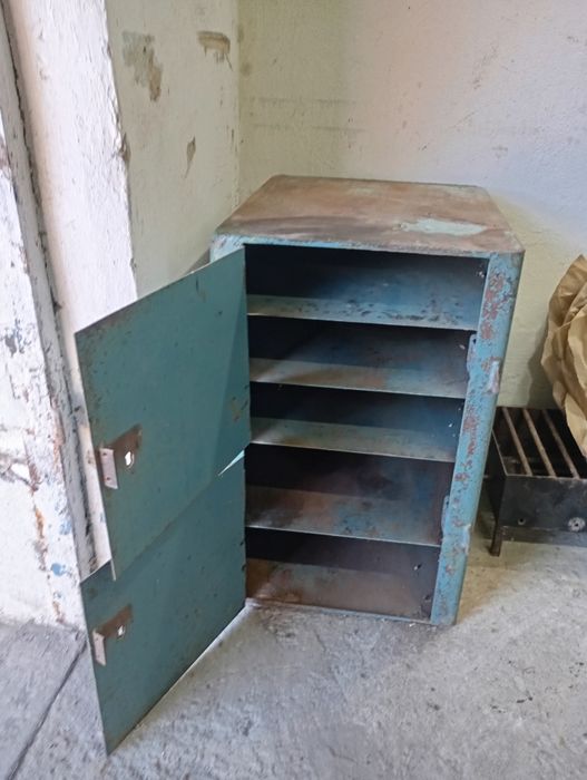 Продам сейф ящик на інстумент