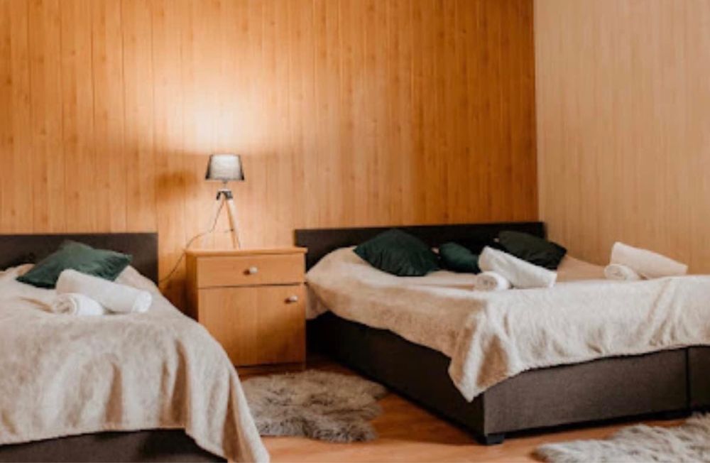 Zwolnil sie apartament na majowkę Noclegi z widokiem na jezioro w Bieszczadach, w gorach nad jeziorem Jacuzzi sauna