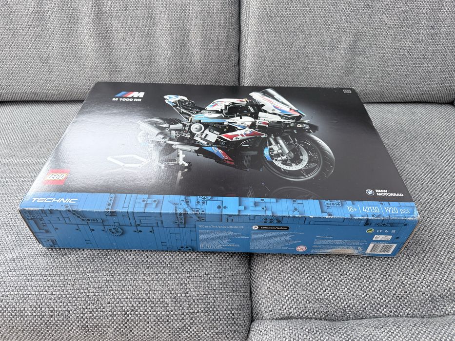 Nowy oryginalny zestaw LEGO 42130 Technic BMW M 1000 RR
