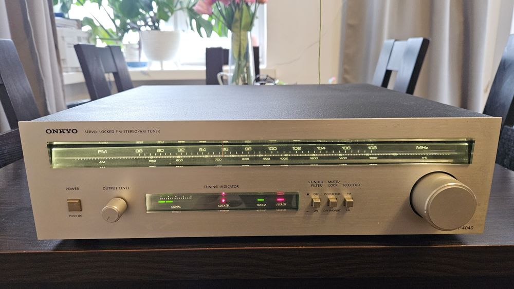Onkyo T-4040 wysokiej klasy tuner radiowy / Zero rys