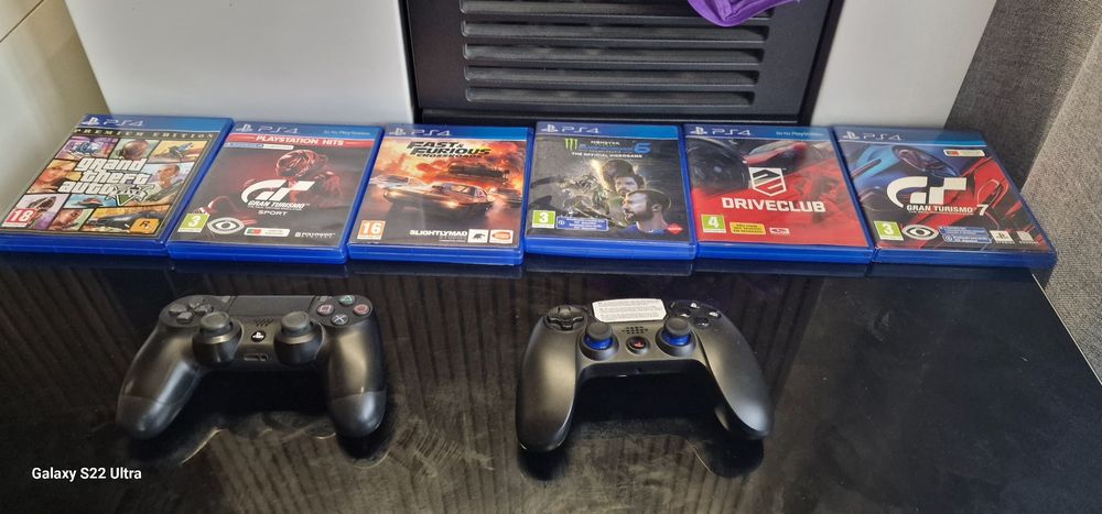 Ps4 com comandos como nova