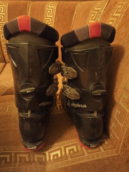 Продам професіональні лижі та боти Atomic SL