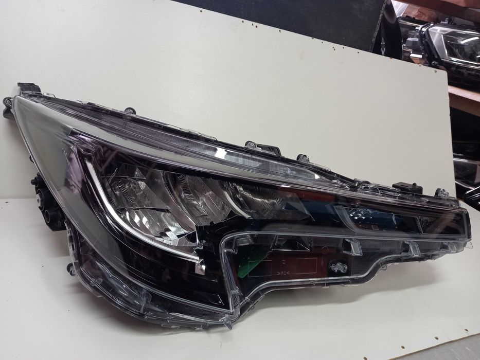 Фара toyota corolla e21