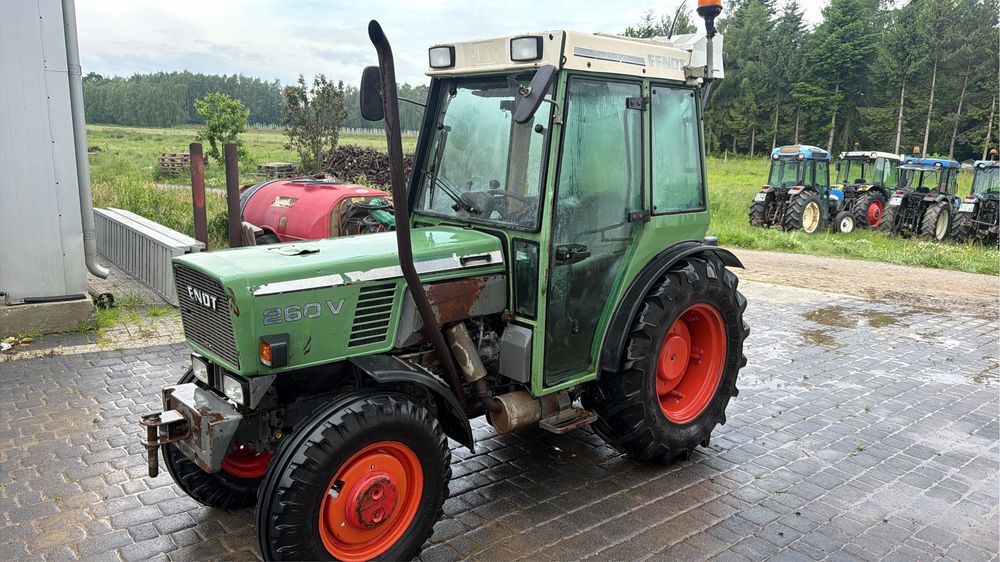 Fendt 260V sadowniczy klimatyzacja  sadownik