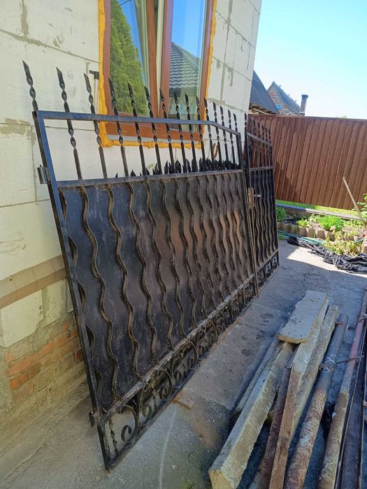 Секції металеві для огорожі