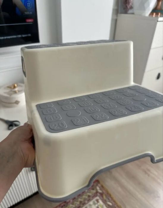 Сходинки для дітей у ванну кімнату