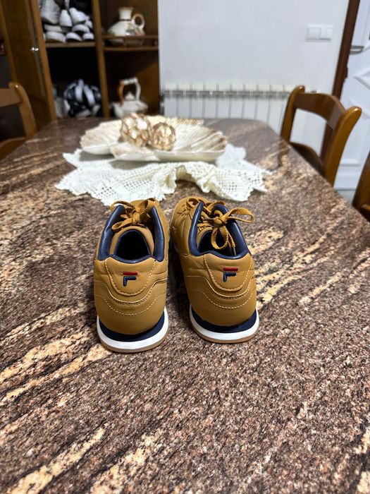 Sapatilhas Fila (43)