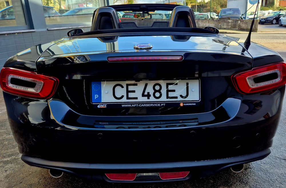 Fiat 124 Spider 1.4 T Multiair Lusso Europa Limited