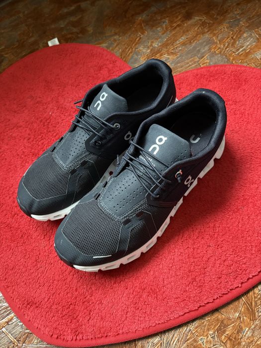 кроссовки On Running Cloud 5 в черном цвете