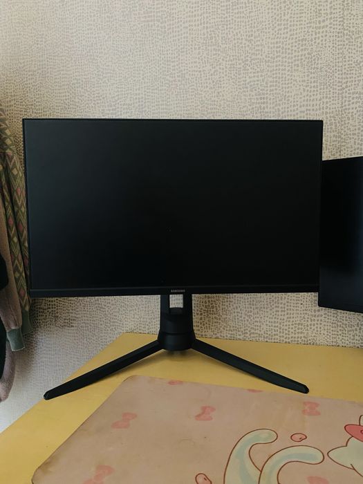 Монитор Samsung 144Hz