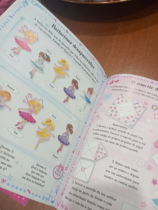 Mala de atividades de princesas