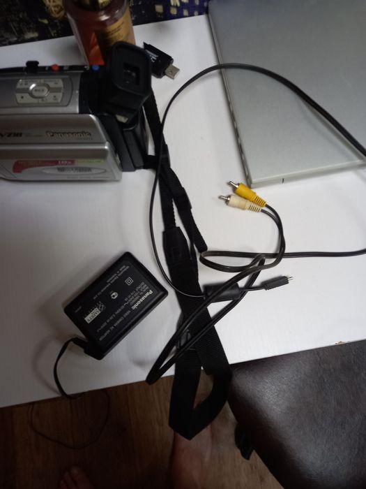 Продам відеокамеру Panasonik