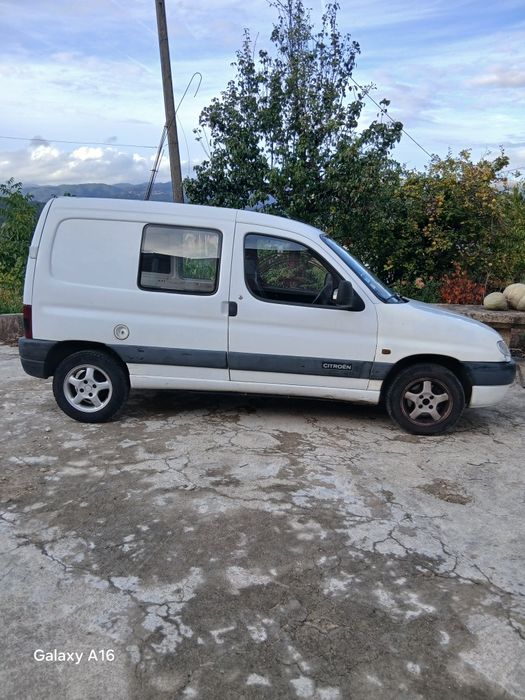Carrinha em bom estado geral