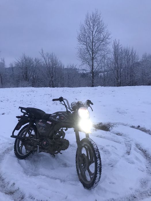 Хочу одмен на жигуля а бо просто продати