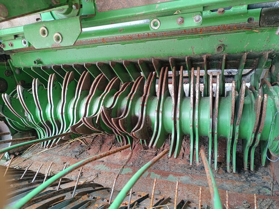 Prasa Krone 1500 Vario Pack, szeroki podbieracz, siatka, rotor