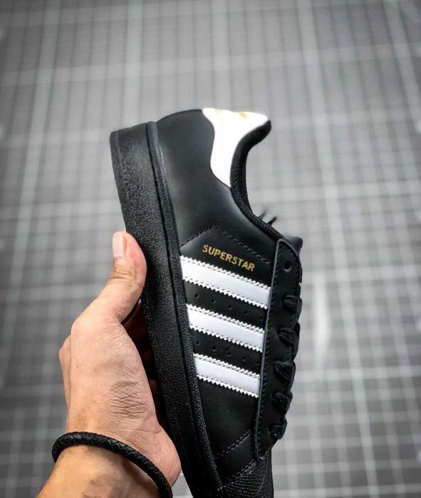 Nowe adidas Superstar XLG Black White R.40