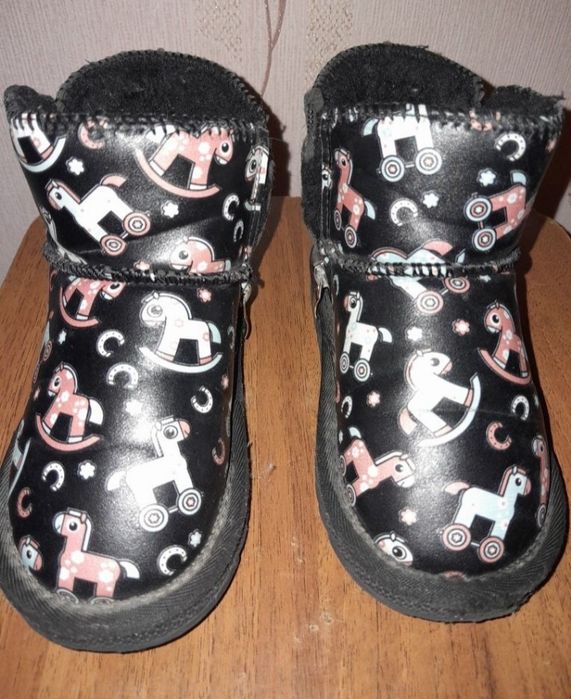 Продаю уги дитячі теплі