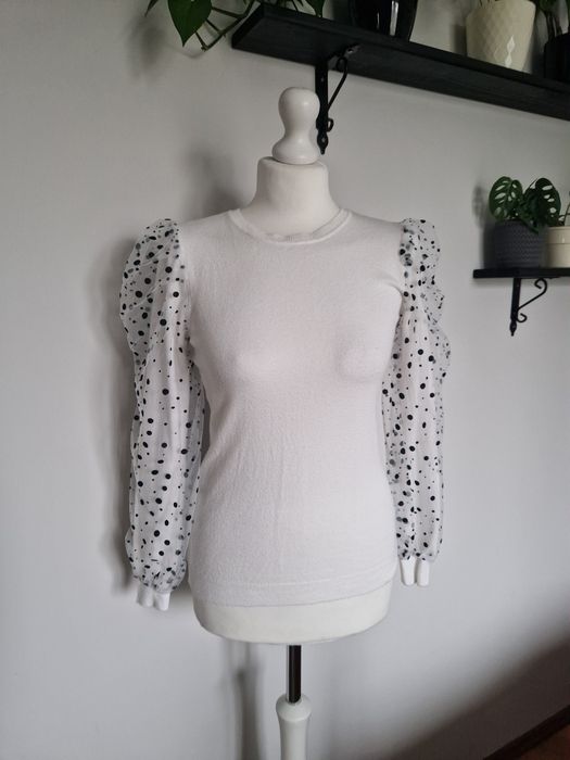 Sweter ozobne rękawy