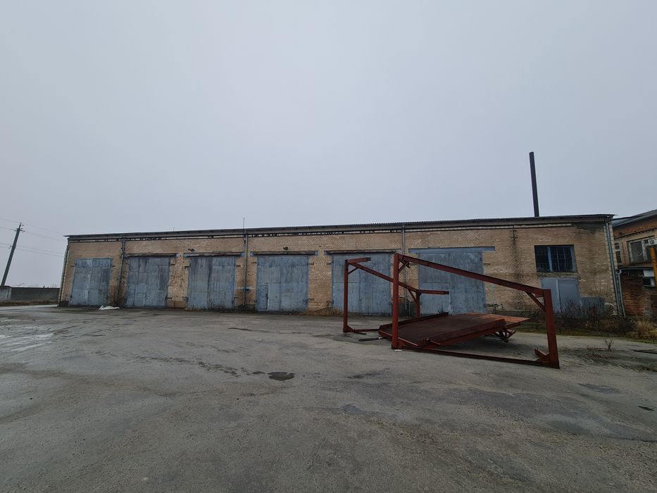 Шикарне місце в м. Тараща! Офісне приміщення від 100м², склад, цех