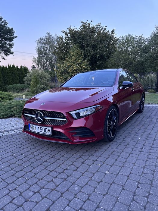 Mercedes-Benz A 220 4MATIC | 2.0 Turbo | AMG | Panorama | KEYLESS-GO | Premium Audio