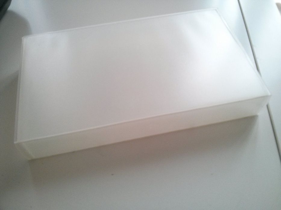 Caixa transparente para cassete VHS